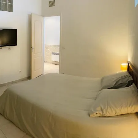 : Agreable Et Lumineux Vue Lägenhet Cannes