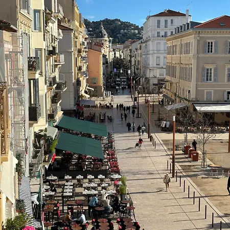 : Agreable Et Lumineux Vue Apartment